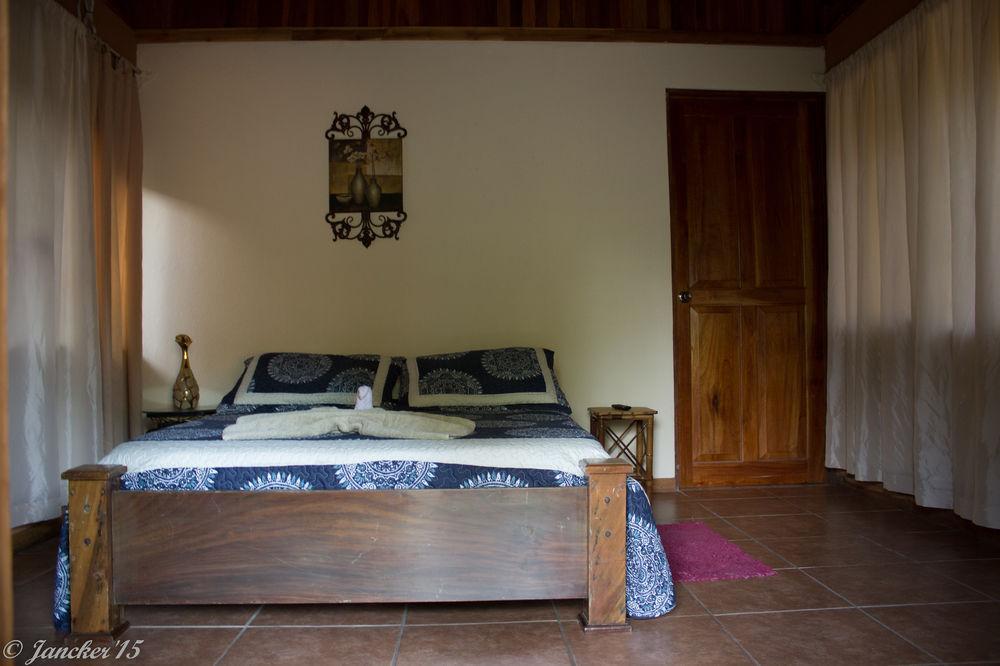 Kalea Yard Hotel Puerto Jiménez Buitenkant foto